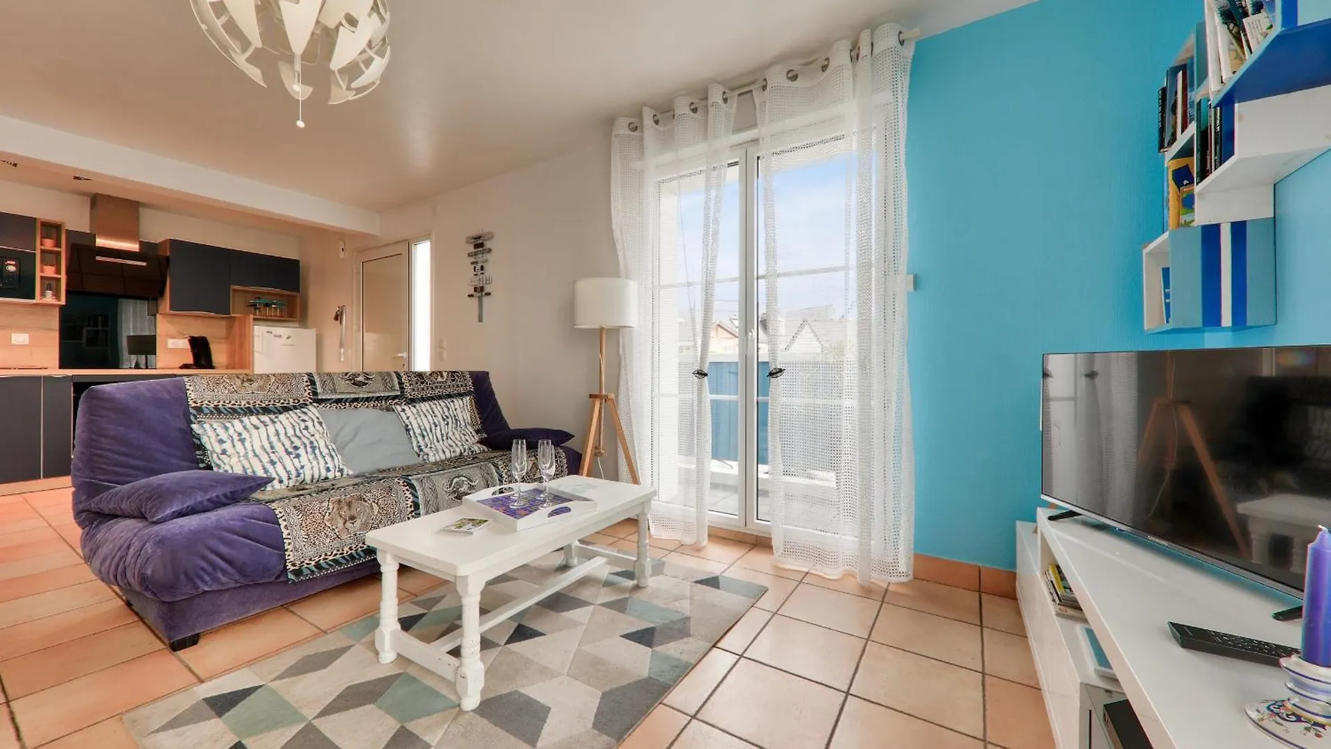 Appartement Avec Balcon - Centre De Sarzeau